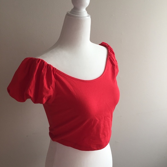 Topshop Tops - NWT Topshop red crop top